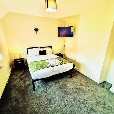 The Jungle By Altoluxoexperience Short Lets & Serviced With Free Parking