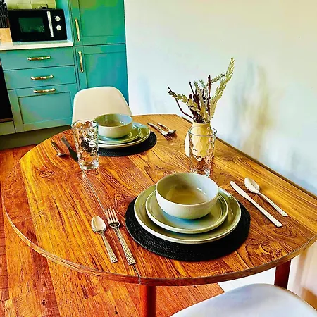 The Jungle By Altoluxoexperience Short Lets & Serviced With Free Parking Holiday home *