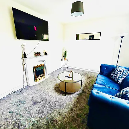 The Jungle By Altoluxoexperience Short Lets & Serviced With Free Parking Holiday home *