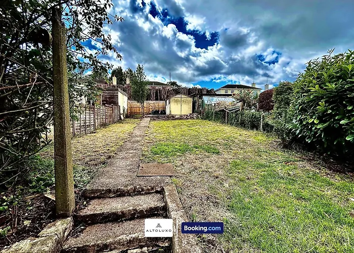 The Jungle Comfy & Spacious 3br By Altoluxo Short Lets & Serviced With Free Wifi & Parking Bristol